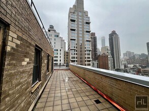 EAST 63 STREET in New York, NY - Building Photo - Building Photo