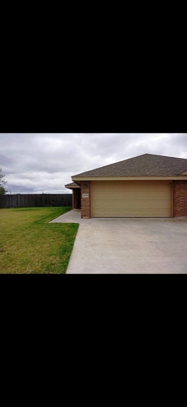 property at 4004 Carrera Ln