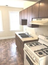421-425 Washington in Milwaukee, WI - Building Photo - Interior Photo
