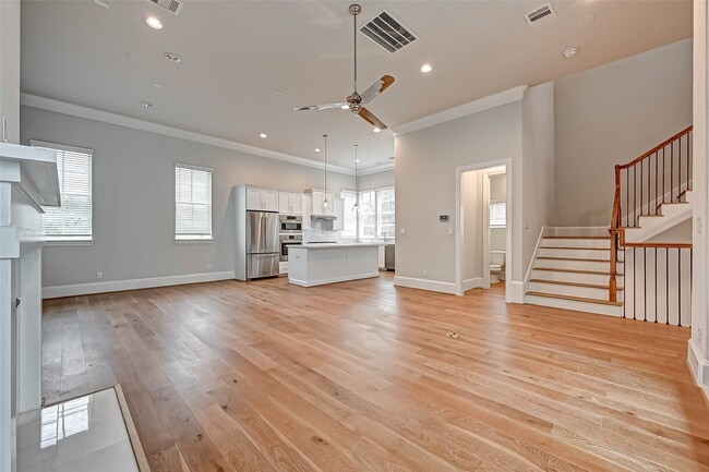 2234 Lou Ellen Ln