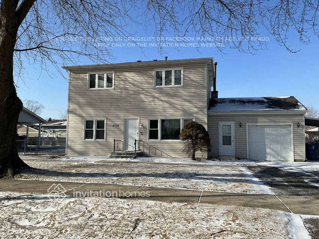 property at 8732 Oak Park Ave