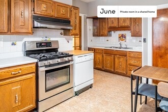 Private bedroom in 5 bed/1 bath Home in Boston, MA - Building Photo - Building Photo