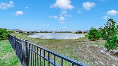 10104 Charlotte Dr. in Parrish, FL - Building Photo - Building Photo