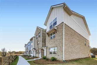 6217 Honeywell Aly in Mableton, GA - Building Photo - Building Photo