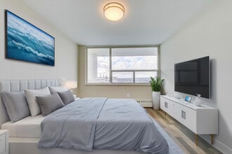 Park Terrace I in Oakville, ON - Building Photo - Building Photo