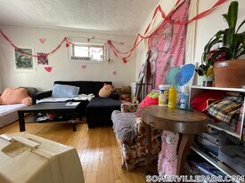 35 Rose St in Somerville, MA - Building Photo