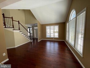 21330 Meadow Field Ct in Ashburn, VA - Building Photo - Building Photo