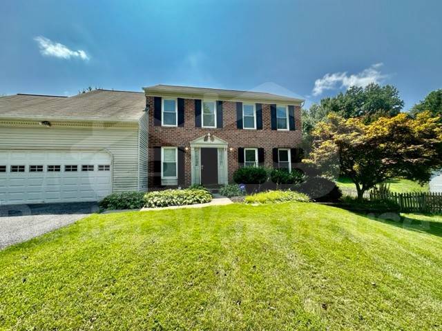property at 5015 Middlesmoor Ct
