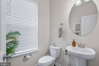 29 Sister's Farmstead Rd in Mount Laurel, NJ - Building Photo - Building Photo