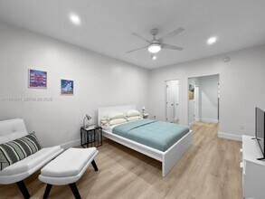 1227 Euclid Ave in Miami Beach, FL - Foto de edificio - Building Photo