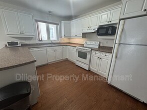 157 Milroy Dr in Peterborough, ON - Building Photo - Building Photo
