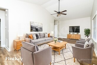 260 Sterling Dr in Powder Springs, GA - Foto de edificio - Building Photo