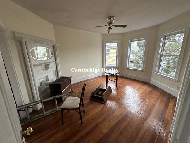 104A Inman St, Unit 3A in Cambridge, MA - Building Photo - Building Photo