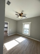 214 Treymore Ave NW in Huntsville, AL - Foto de edificio - Building Photo