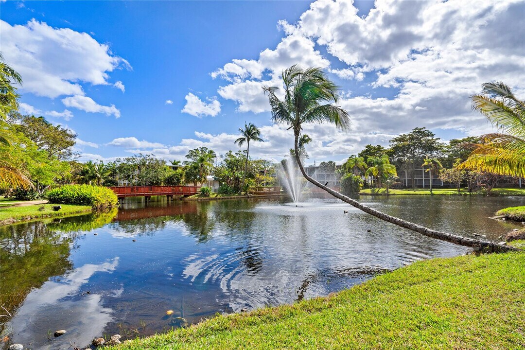 777 SE 2nd Ave in Deerfield Beach, FL - Building Photo