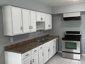 529 N Sheffield Ave in Indianapolis, IN - Building Photo - Building Photo