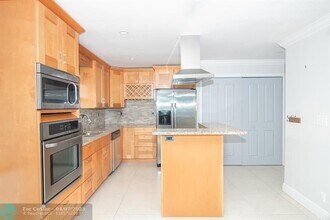1313 SE 2nd Terrace in Deerfield Beach, FL - Building Photo - Building Photo