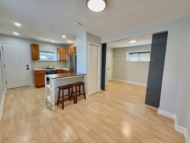 5128 W Carmen Ave in Chicago, IL - Building Photo - Building Photo