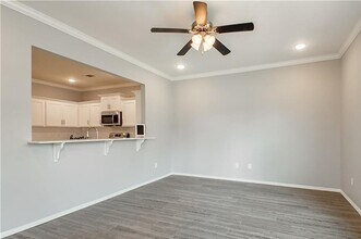 1240 N Sicily Ln in Fayetteville, AR - Foto de edificio - Building Photo