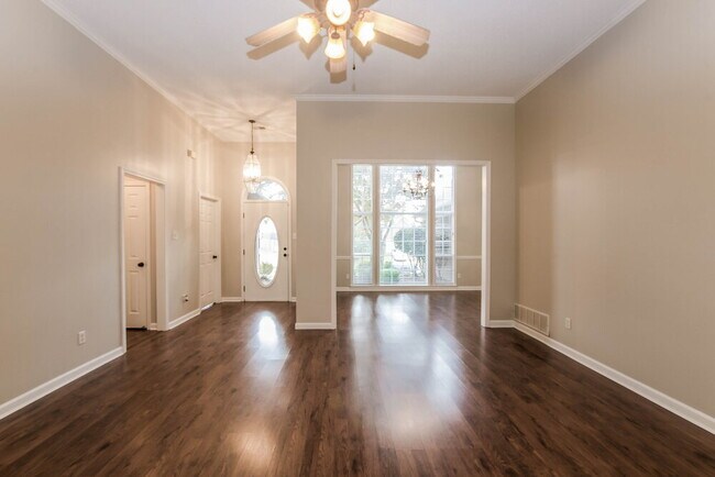 45 Rolling Oaks Dr in Oakland, TN - Building Photo - Building Photo