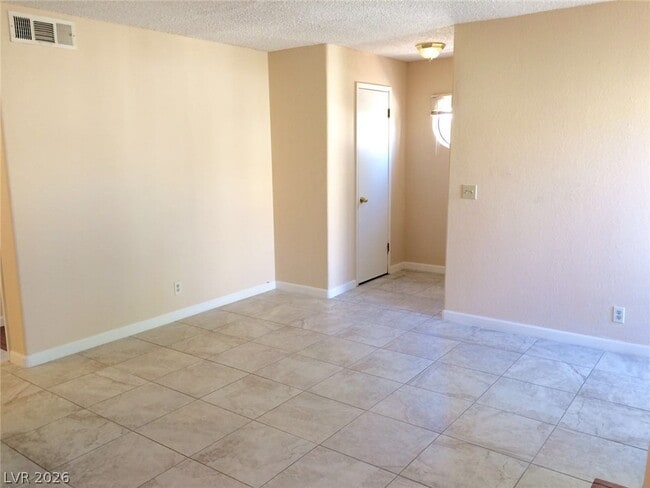 2979 Juniper Hills Blvd in Las Vegas, NV - Building Photo - Building Photo