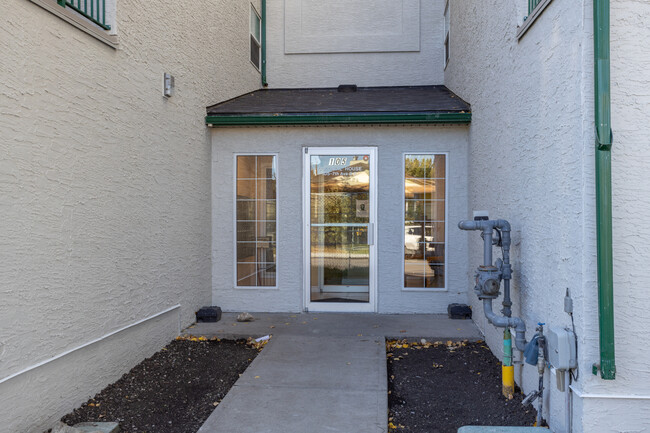 105 7 Av SE in High River, AB - Building Photo - Building Photo