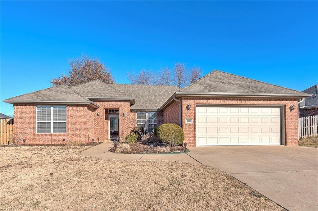 3236 W Westbury St in Fayetteville, AR - Building Photo