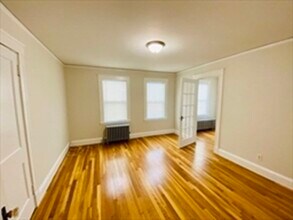 36 St Joseph Ave in Norwood, MA - Building Photo - Building Photo