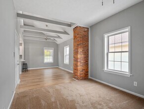 2539 W 10th St in Cleveland, OH - Foto de edificio - Building Photo