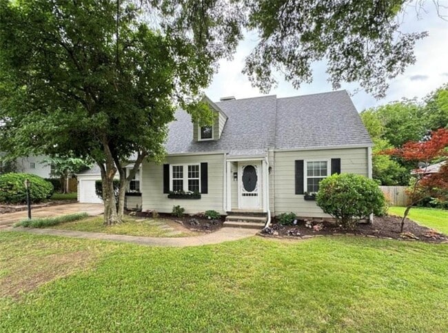 613 Mill St in Springdale, AR - Building Photo - Building Photo