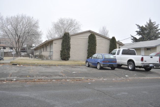 1005 S 41st Ave, Yakima, WA 98908 in Yakima, WA - Building Photo - Building Photo