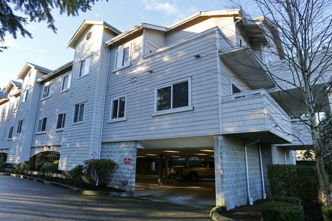 Riverside East in Bothell, WA - Building Photo - Building Photo