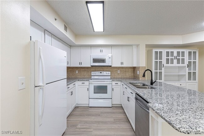 property at 1275 Wildwood Lakes Blvd