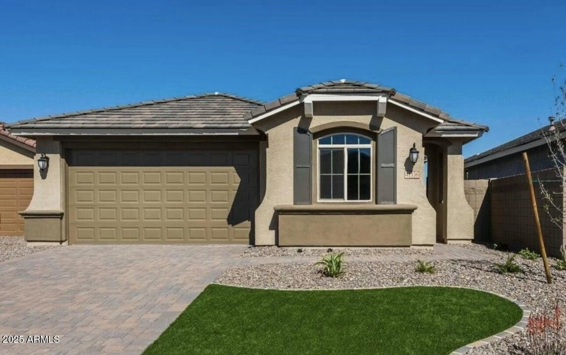 41336 W Carlisle Ln in Maricopa, AZ - Building Photo