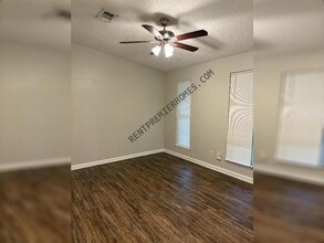 8403 Woodview Dr E in Sherwood, AR - Building Photo - Building Photo