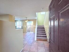 2931 N Santa Fe Pl in Orange, CA - Building Photo - Building Photo
