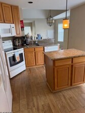 2 Oak Knoll Ln in Bedminster, NJ - Building Photo - Building Photo