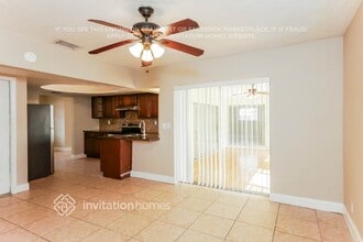 3180 NW 40th Ct in Lauderdale Lakes, FL - Foto de edificio - Building Photo