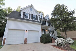 2021 Shadow Creek Dr in Raleigh, NC - Building Photo