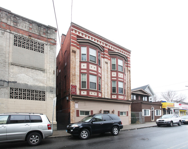 478 S Main St in Waterbury, CT - Building Photo - Building Photo