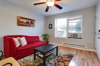 1719 H St NE, Unit 1 in Washington, DC - Foto de edificio - Building Photo