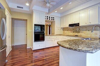 11910 Steppingstone Ln in Houston, TX - Building Photo - Building Photo