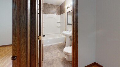 1099 25th Ave SE in Minneapolis, MN - Foto de edificio - Building Photo