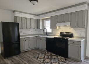 326 New Salem Rd in Swannanoa, NC - Foto de edificio - Building Photo