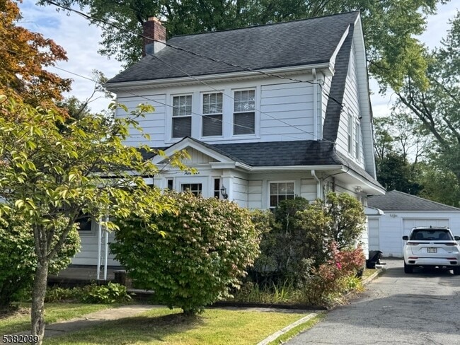 property at 53 Kenvil Ave