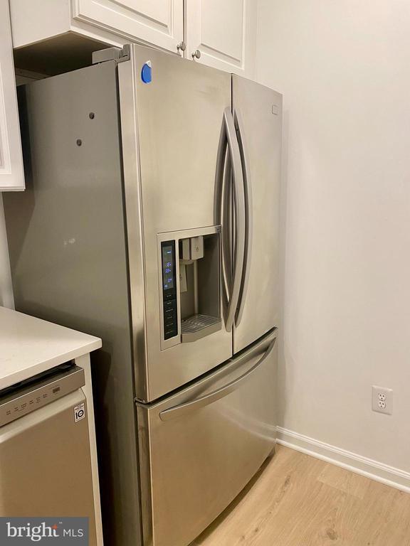 7806 Birnam Wood Dr in McLean, VA - Building Photo - Building Photo