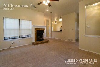 205 Tomahawk Dr in Harker Heights, TX - Building Photo - Building Photo