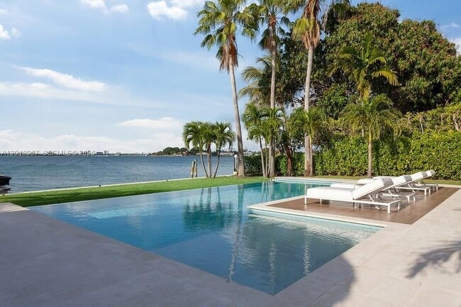 property at 7972 Biscayne Point Cir