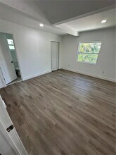 302 SW 15th St in Dania Beach, FL - Building Photo - Building Photo
