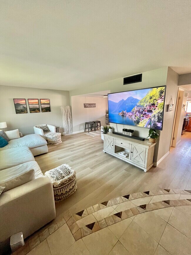property at 4289 N Miller Rd